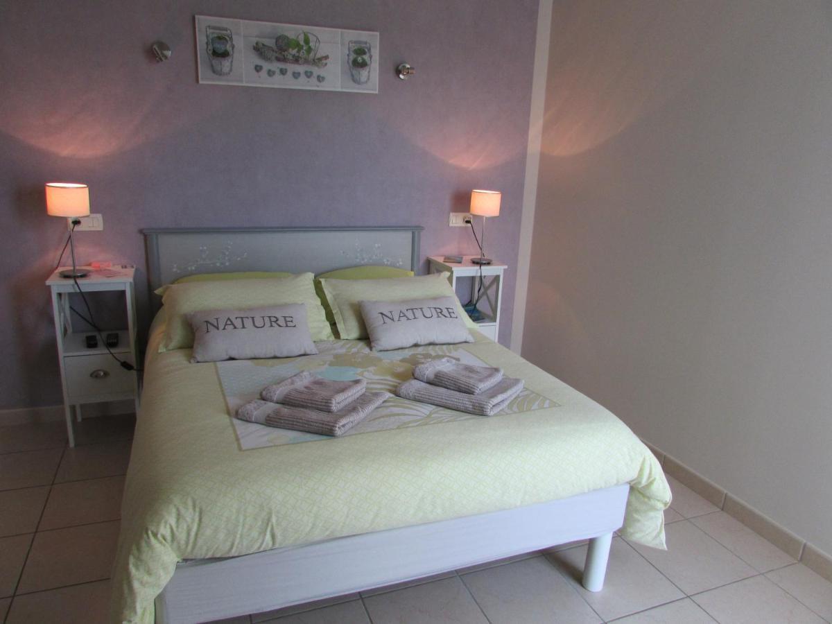 Chambre D'Hotes La Basse Gougeonniere Neuvy-en-Mauges Εξωτερικό φωτογραφία