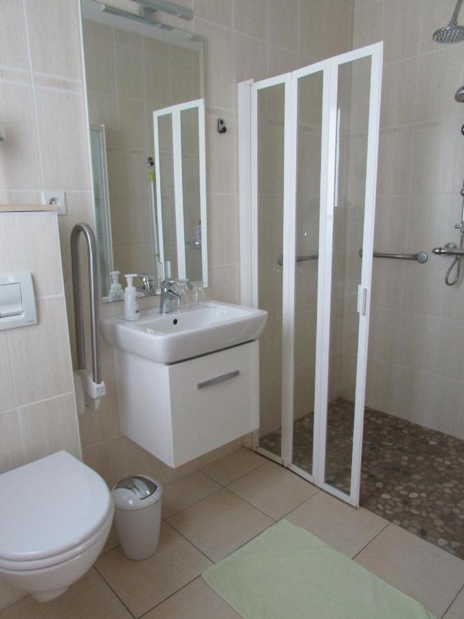 Chambre D'Hotes La Basse Gougeonniere Neuvy-en-Mauges Εξωτερικό φωτογραφία